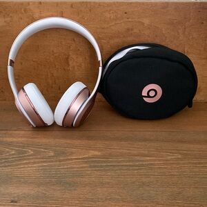 Beats Solo Wireless Headphones
